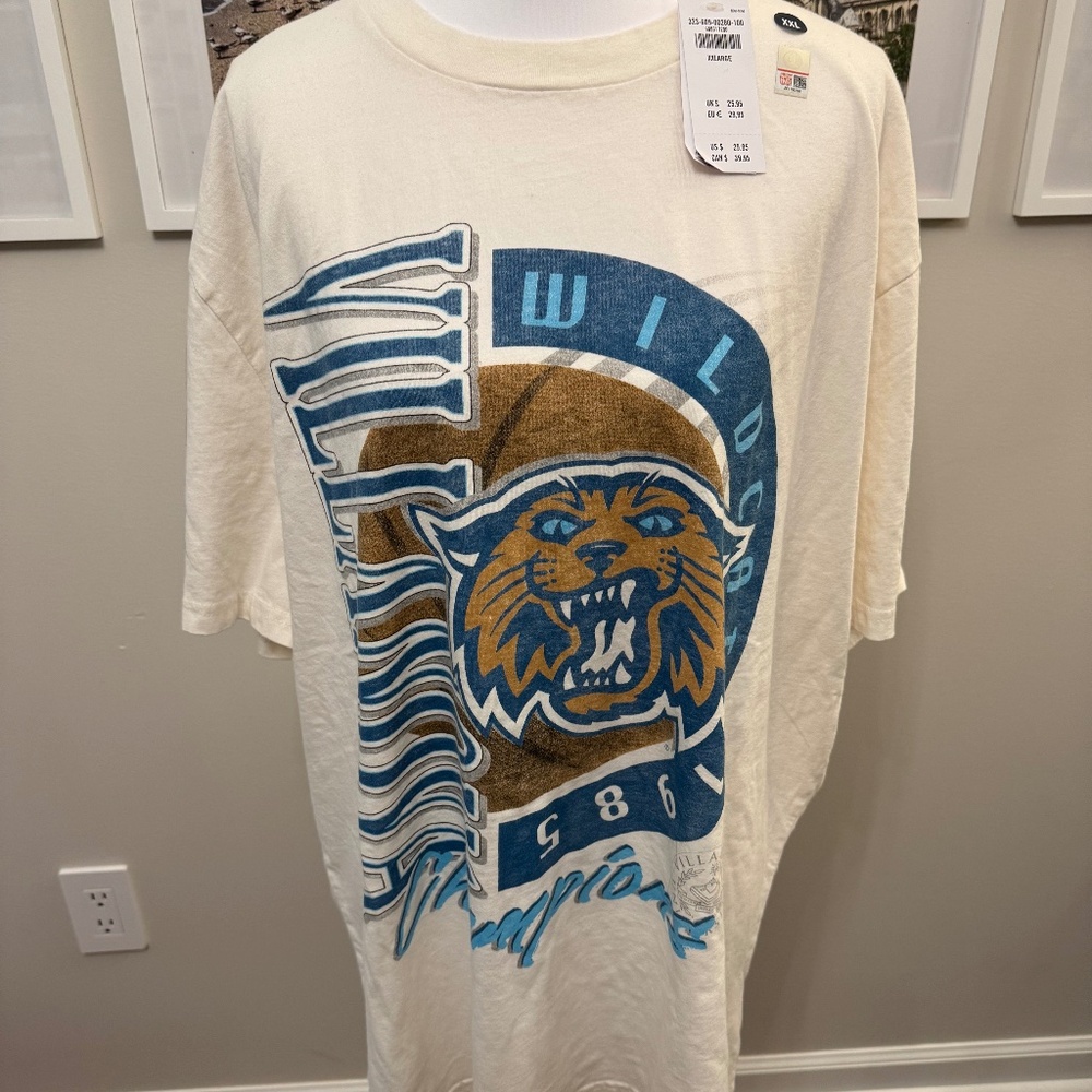 Mens VILLANOVA UNIVERSITY T-shirt XXL White Hollister